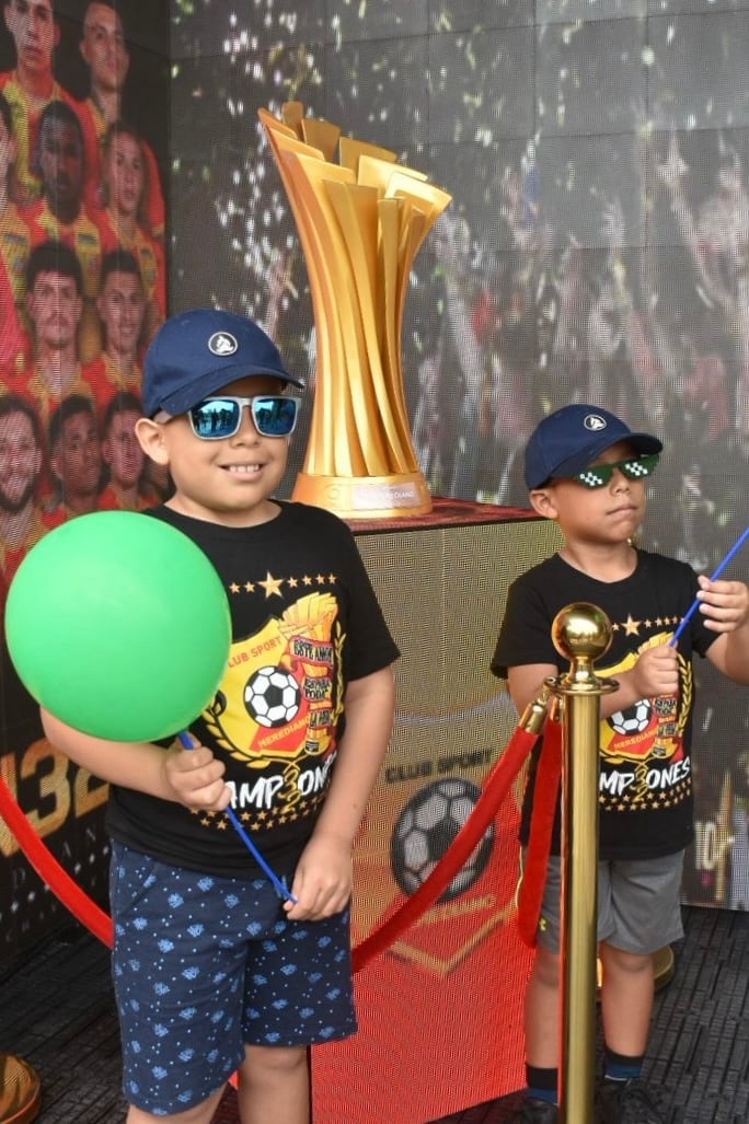 Herediano
Jafet Soto
Actividad del Herediano con los aficjonados en el sector comercial del estadio Eladio Rosabal Cordero
30 de mayo del 2026
Fotografía: Herediano
