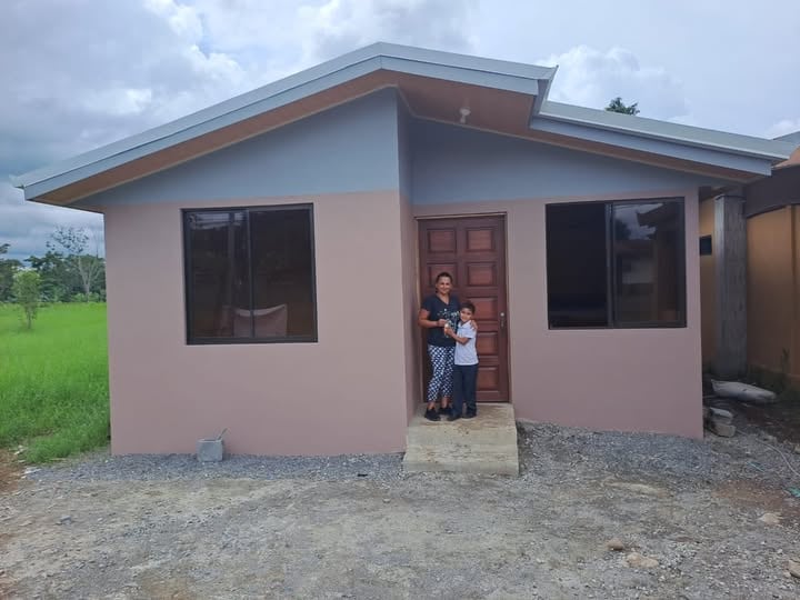 BANHVI tiene 5.000 bonos disponibles para construir, comprar o mejorar vivienda. El subsidio se gestiona por entidades autorizadas.