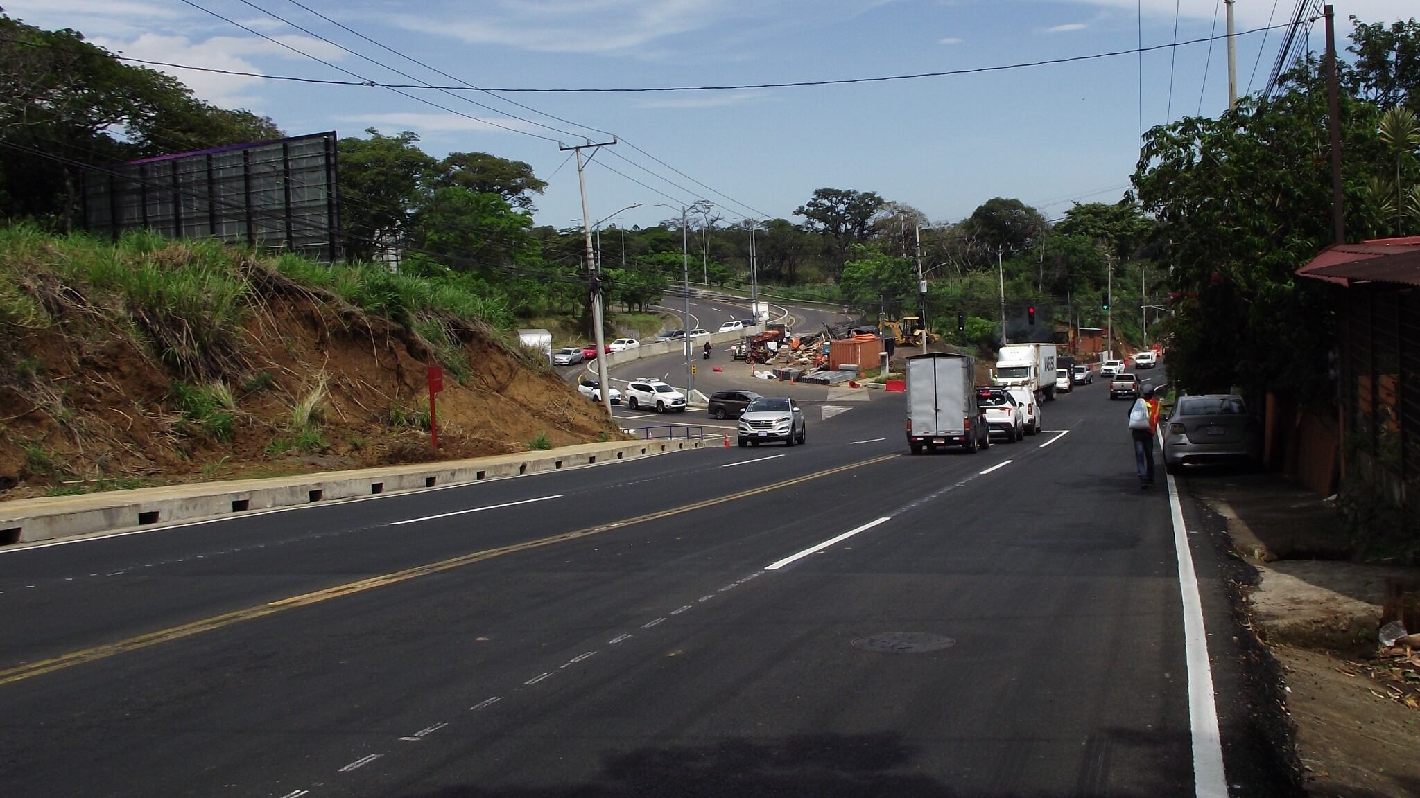 El proyecto contempla nuevos carriles, aceras y mejoras de drenaje para mejorar la fluidez vehicular en Barreal de Heredia.