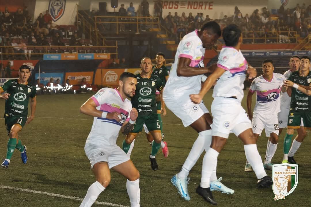 El duelo de ida de la semifinal entre el Inter San Carlos y Guadalupe FC fue muy parejo en el estadio Carlos Ugalde Álvarez.
