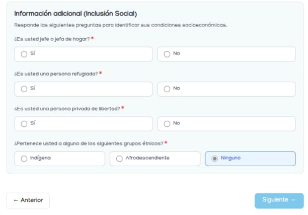 Representantes de organizaciones sociales presentaron una solicitud ante la Defensoría de los Habitantes para frenar el uso de preguntas sobre información sensible a menores de edad y adultos en el formulario oficial.