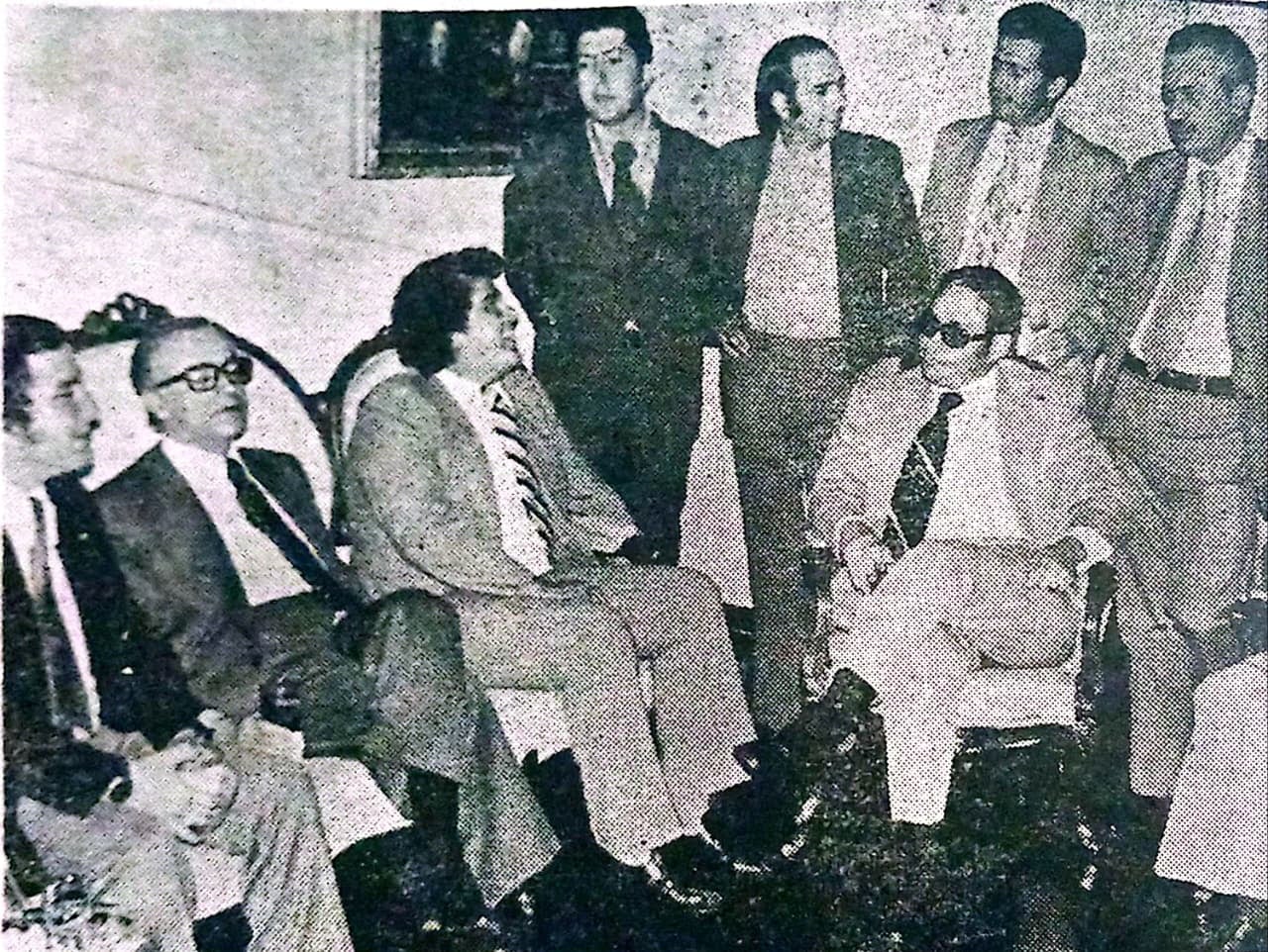 Evento ofrecido por Gonzalo Facio a los periodistas que atendían las informaciones del Ministerio de Relaciones Exteriores y Culto, con motivo de su retiro del cargo.