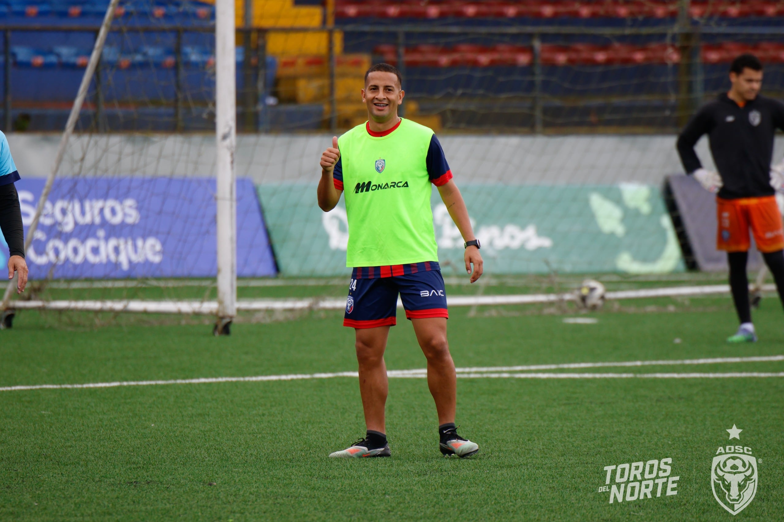 Kenneth Cerdas ya entrena con San Carlos.