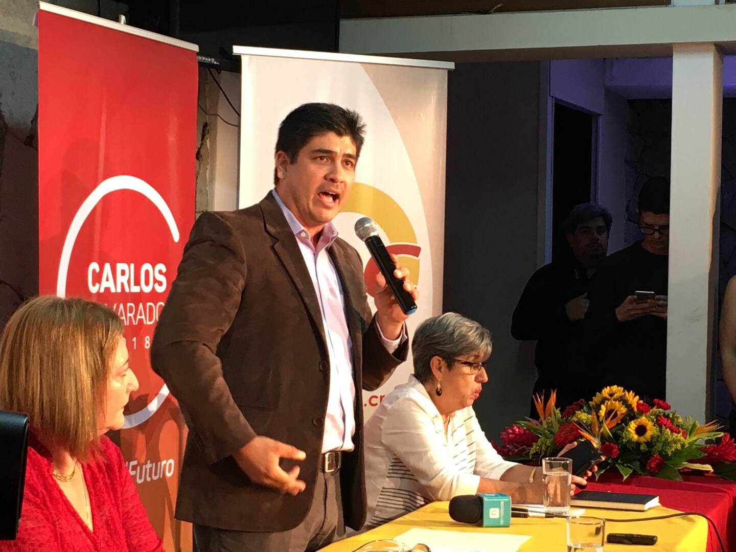 El precandidato del PAC, Carlos Alvarado abogó por una lucha contra el neoliberalismo y la unión del Partido.