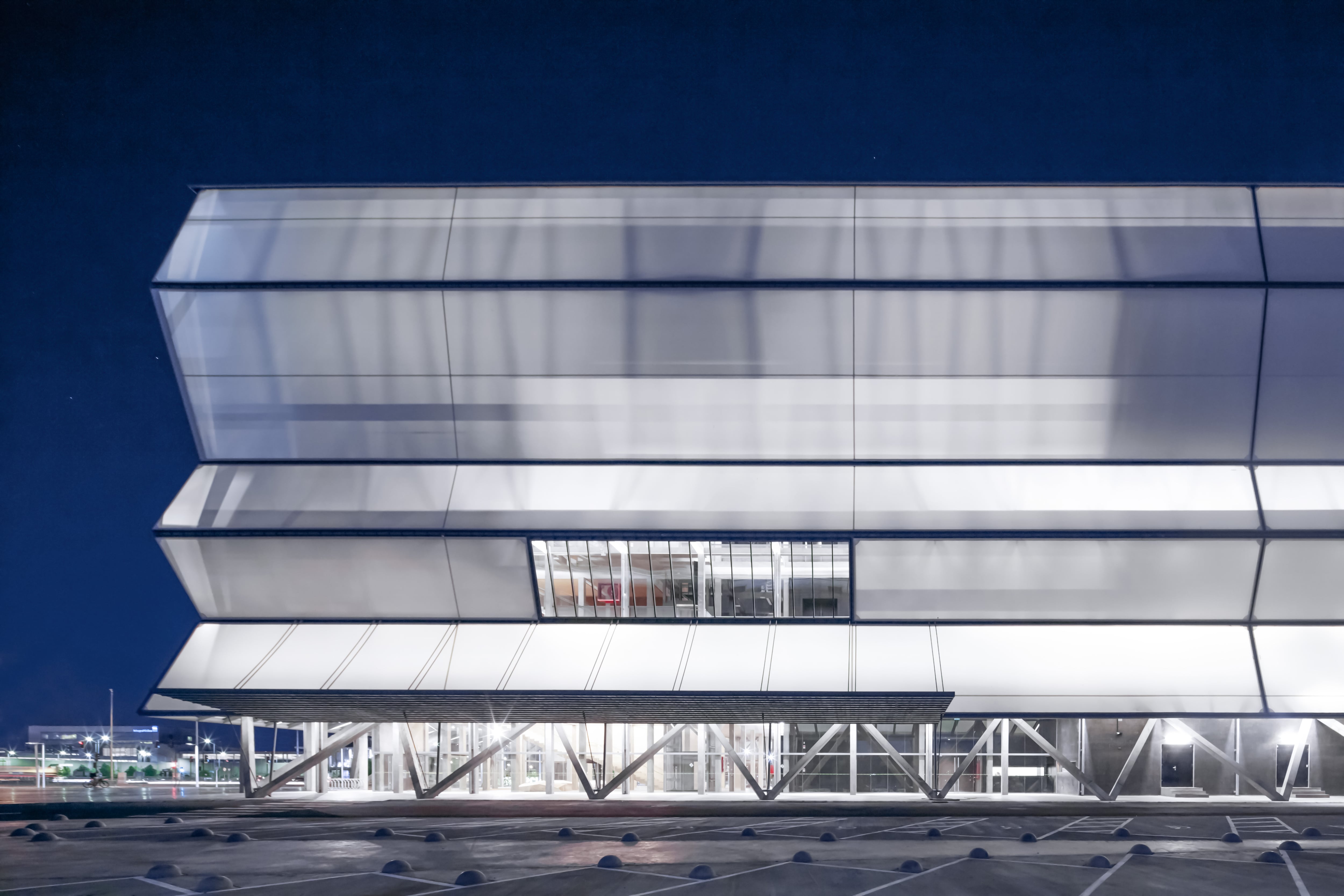 Teatro Regional del Biobío, diseñado por el premio Pritzker de Arquitectura 2026, Smiljan Radić Clarke.