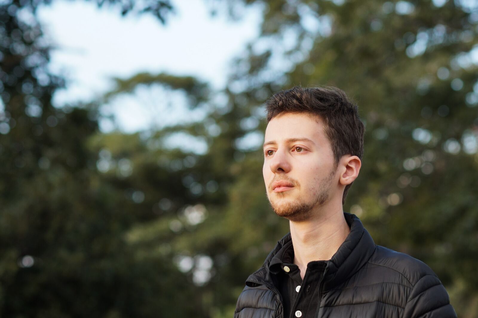 El autor costarricense Roberto Cambronero.