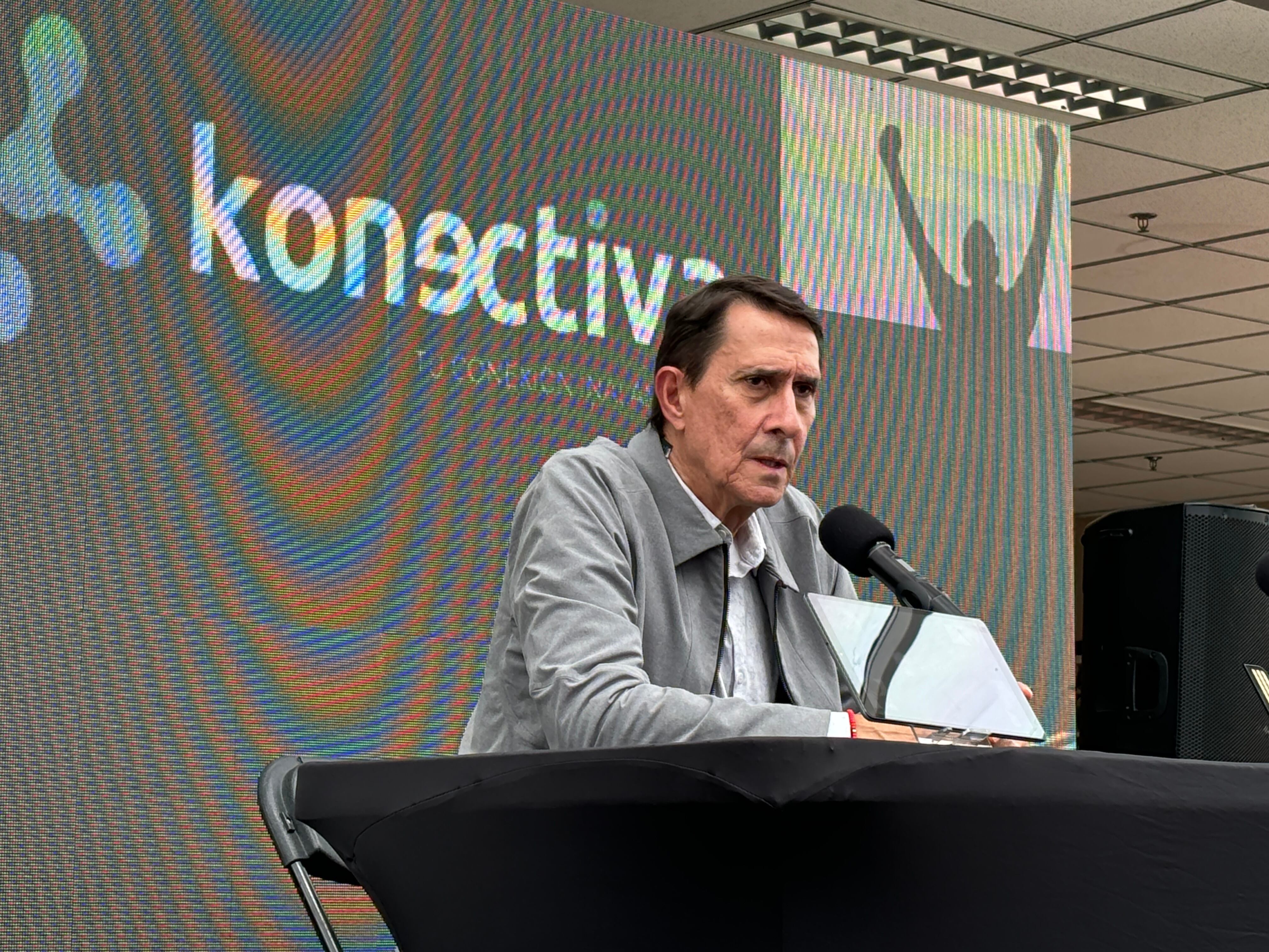 Alexandre Guimaraes fue el primer técnico en brindar una rueda de prensa en el Media Day de Unafut, en el Estadio Nacional.
