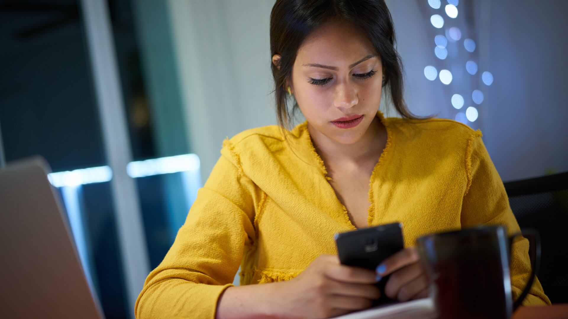 Actualice, libere espacio y reinicie su celular para solucionar los errores más comunes del app de mensajería WhatsApp.