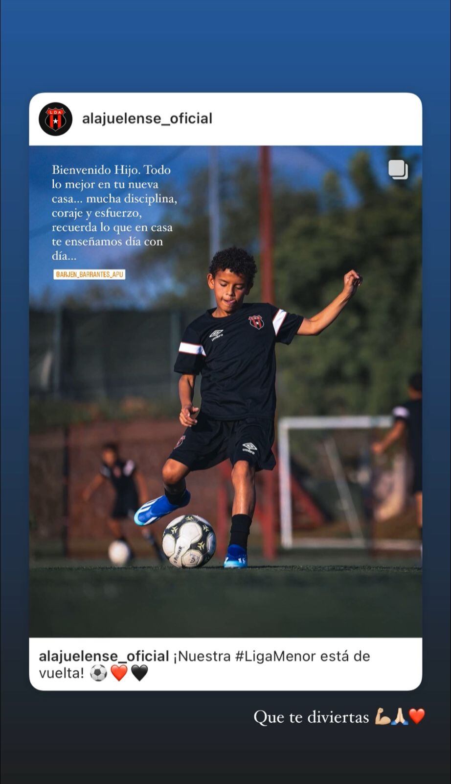 Michael Barrantes celebró el logro de su hijo a lo grande.