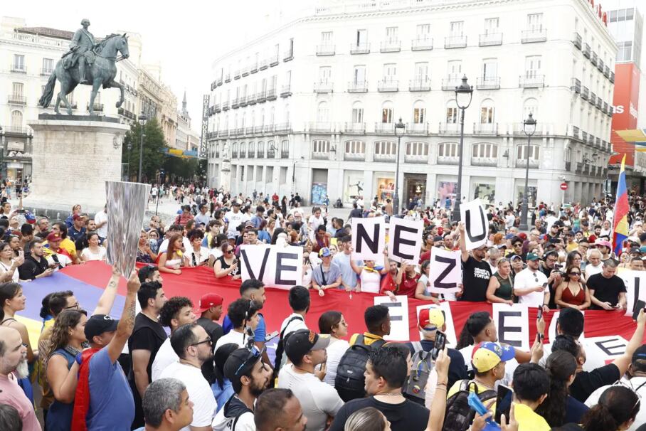Concentración anterior de la oposición venezolana en la Puerta del Sol BELÉN DÍAZ