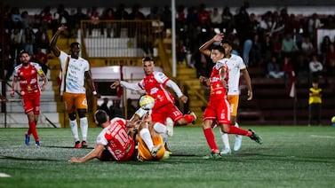 Inter San Carlos da el primer golpe en la final del Torneo de Apertura de la Liga de Ascenso