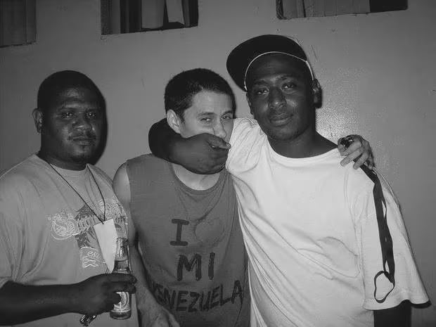 Un rapero venezolano, Canserbero y Blackamikase. Foto: El Comercio, Perú.