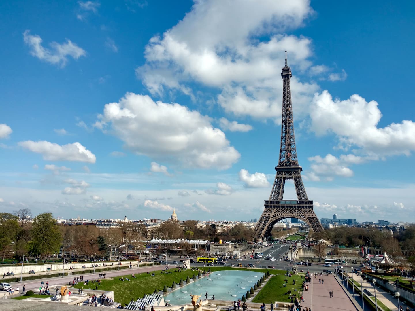 Vista de la Torre Eiffel en París.