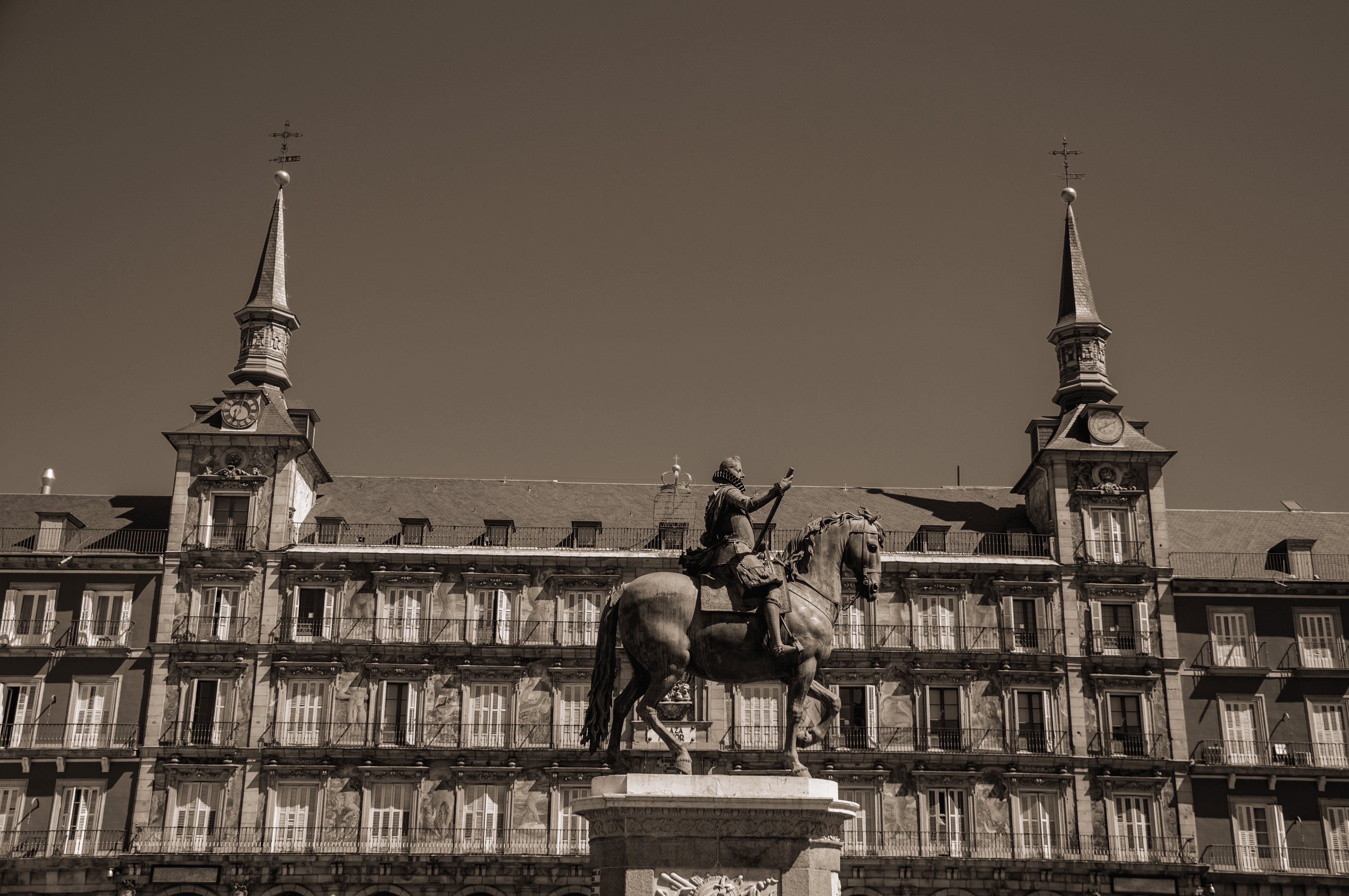 Sergio Ramírez recuerda su primera visita a Madrid en 1965, en pleno franquismo