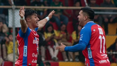 El Xelajú tiene otro tico y podría ser campeón... Más allá de Derrickson Quirós y su novela