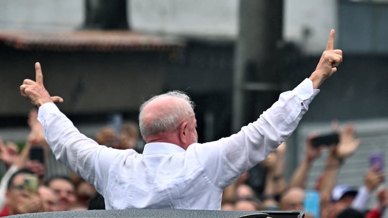 Lula da Silva revierte giro a la ultraderecha en la región, afirma analista de la UNA