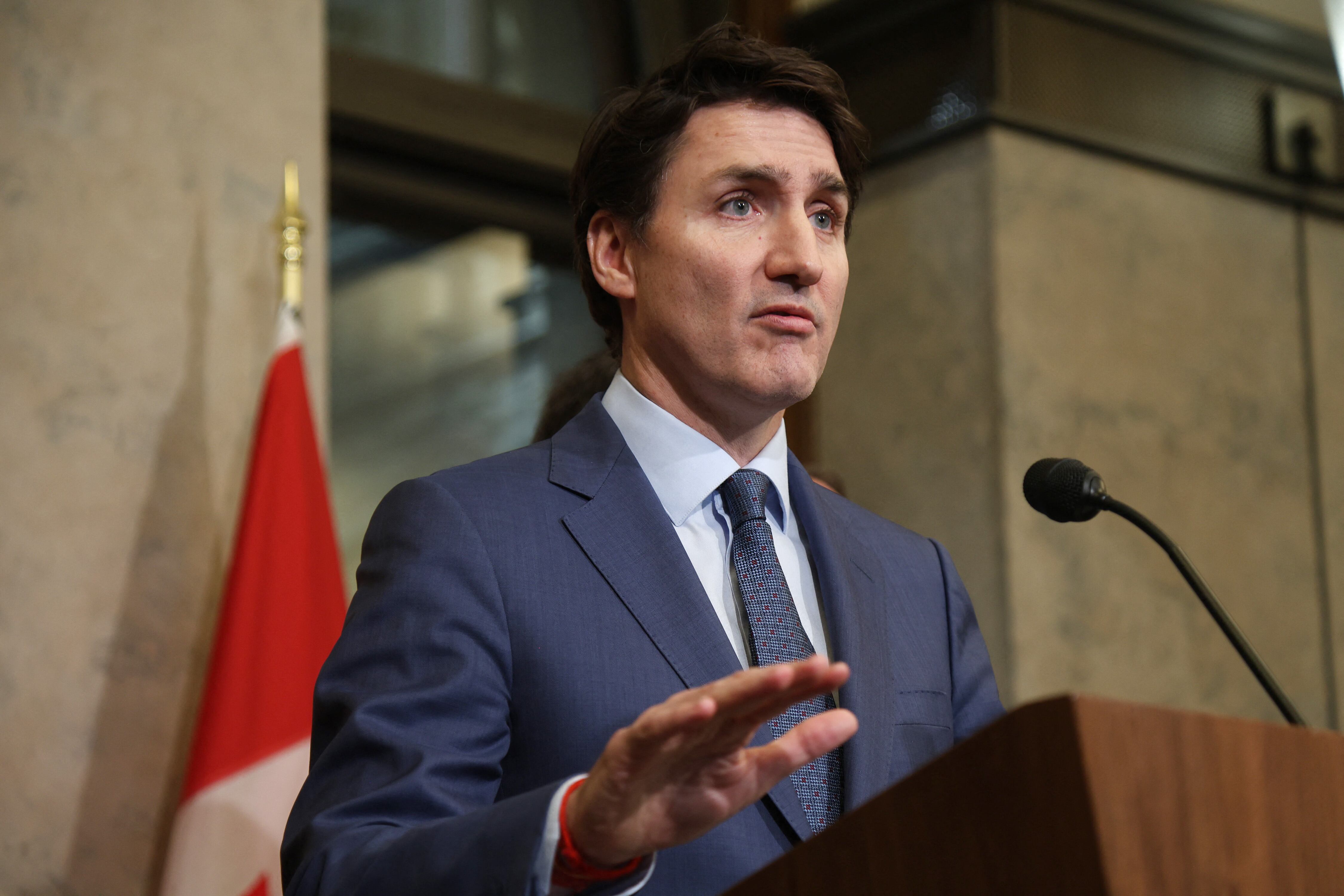 Justin Trudeau, primer ministro de Canadá, brinda una conferencia de presencia sobre la guerra comercial de Donald Trump.