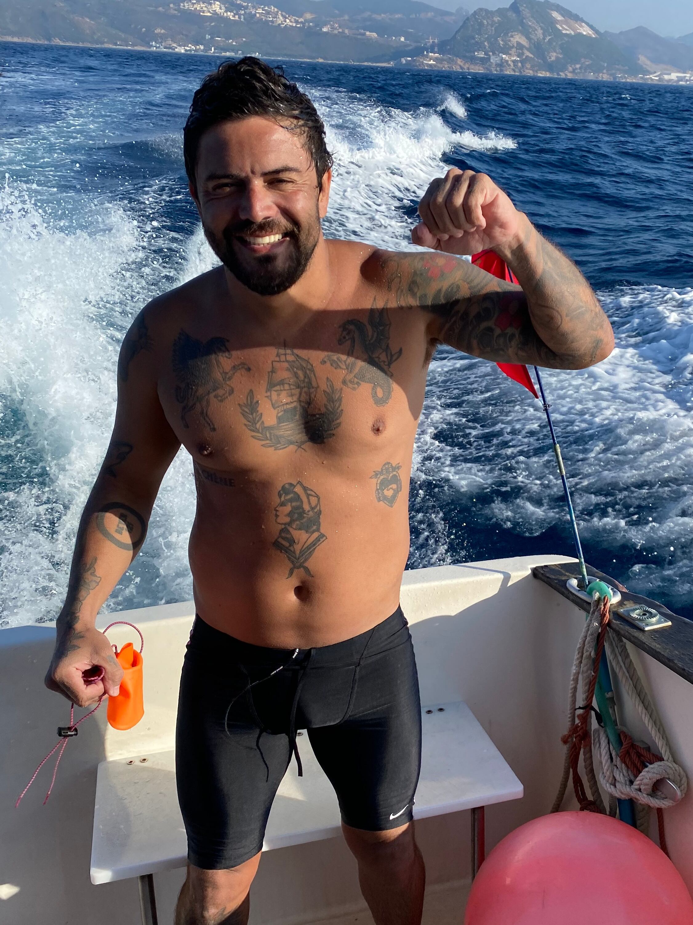 El costarricense al regreso de completar el cruce por las aguas del mar Mediterráneo. Fotografía: Cortesía.