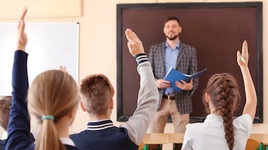 Docentes de Costa Rica podrán ganar hasta $55.000 al año en escuelas públicas de Estados Unidos: así puede aplicar