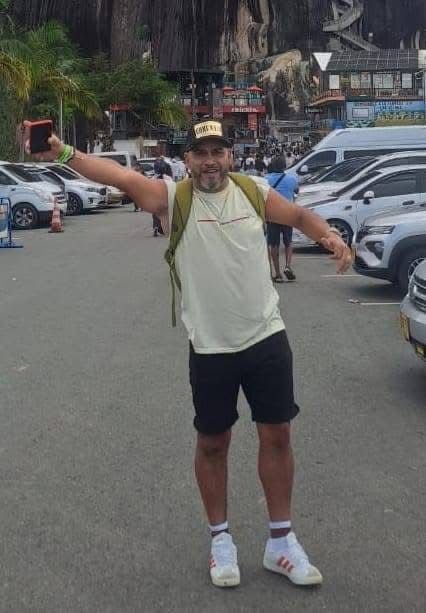 Alejandro Calderón Hernández, un comerciante de Bajo los Molinos en San Rafael de Heredia, desapareció el viernes 29 de mayo durante un viaje de compras a Bogotá, Colombia.