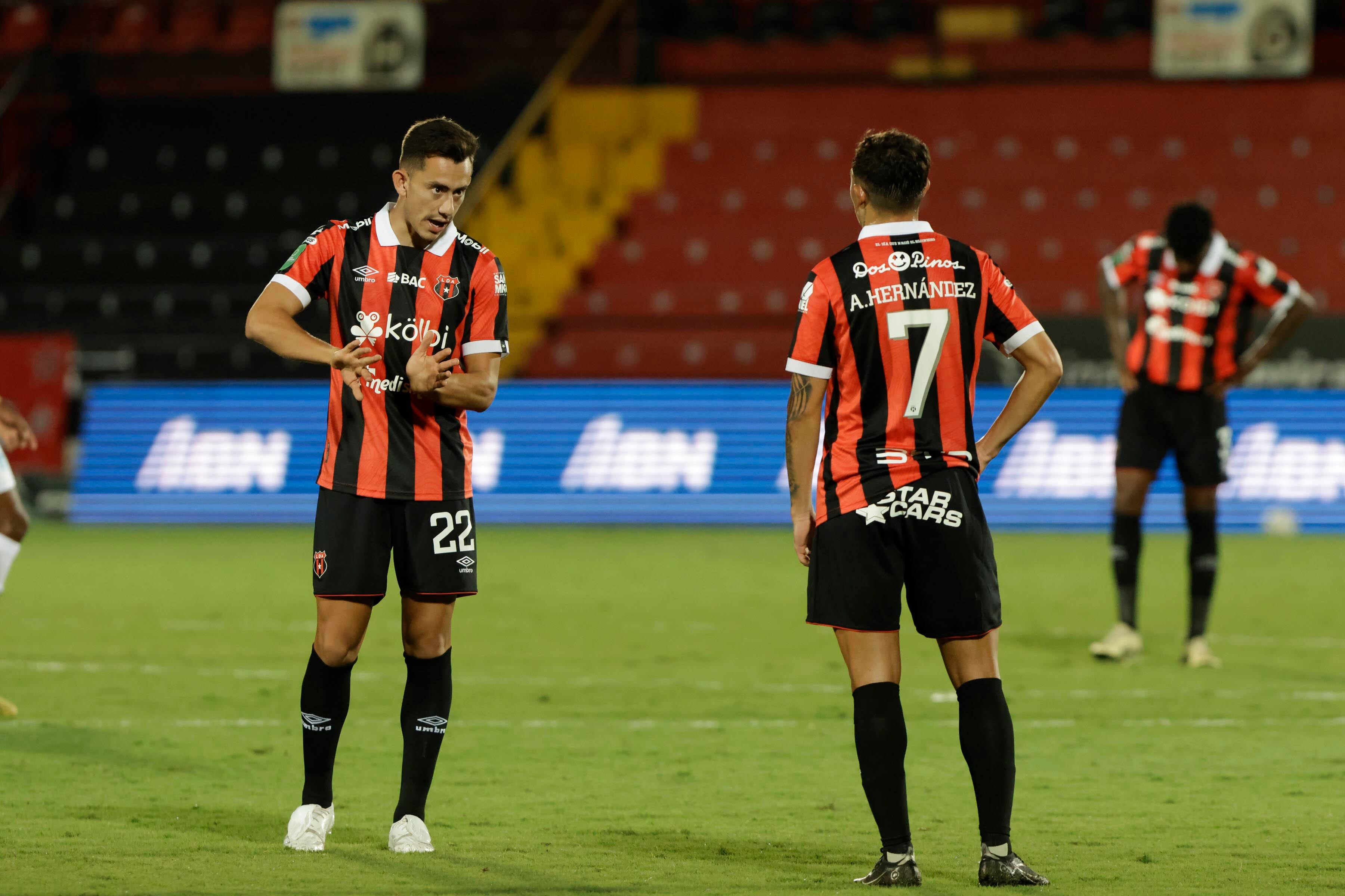 20/02/2024. Estadio Alejandro Morera Soto, Alajuela. Hora: 08:00 p.m. Partido de la Jornada 6 del Torneo de Clausura 2024 disputado entre la Liga Deportiva Alajuelense (LDA) y Municipal Pérez Zeledón en el Estadio Alejandro Morera Soto, Alajuela. Fotos: Mayela López
