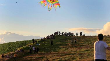 Vientos fuertes y lluvias dispersas este lunes en varias regiones de Costa Rica