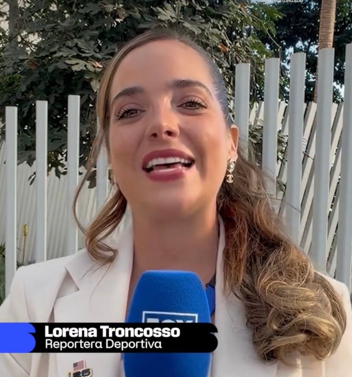 Lorena Troncosso se la jugó en el Mundial 2026 como narradora, siendo periodista en cancha, en el partido entre Turquía y Estados Unidos.