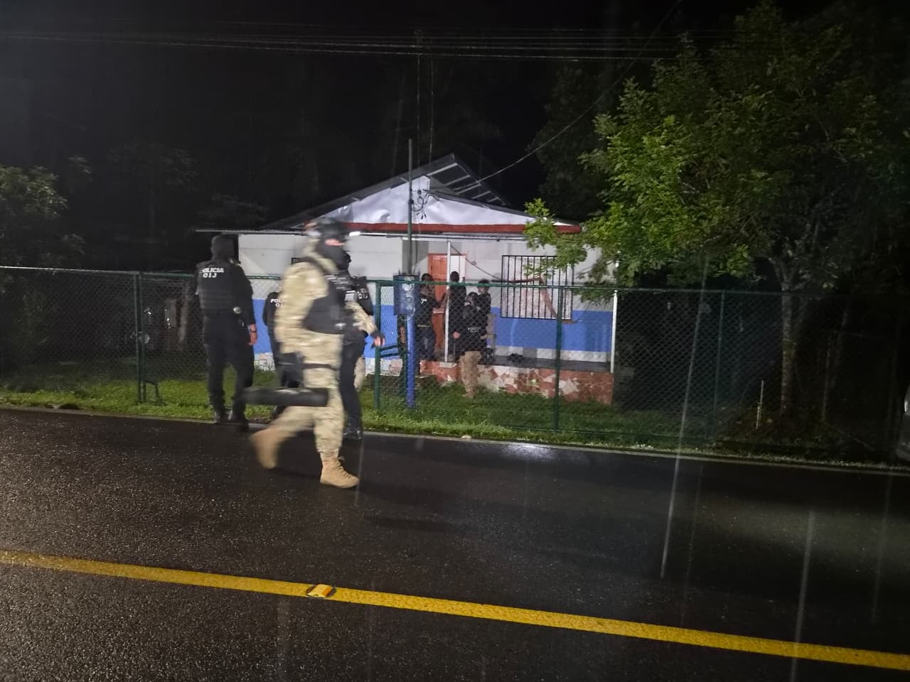OIJ allana viviendas en Batán y Siquirres por investigación de homicidios
