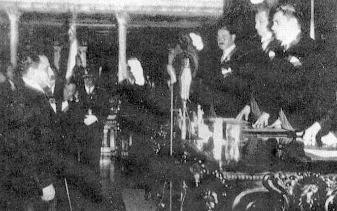 Juramentación del Dr. Calderón Guardia (1940). Roy Gamero y María Calderón,
Estadista, médico y hombre (el doctor Calderón Guardia que conocimos y amamos),
1994.