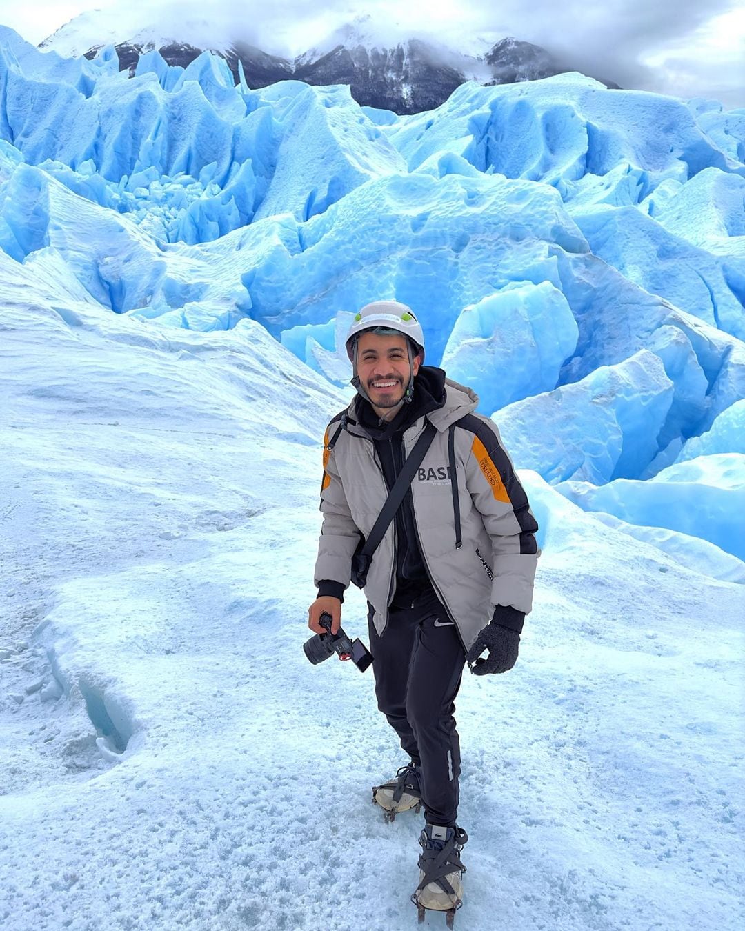 Christopher Araya, de Araya Vlogs, es un costarricense que anda viajando por el mundo.