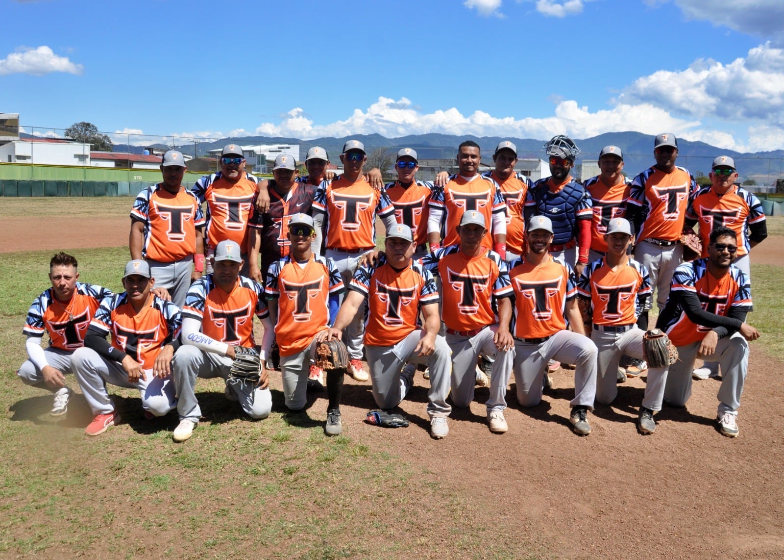 Béisbol Costarricense
Torios del Norte
FInal Nacional
Liga Nacional Mayor de Béisbol
Tigres de la Carpio
21 de abril del 2026
Cortesía: Liga Nacional Mayor de Béisbol