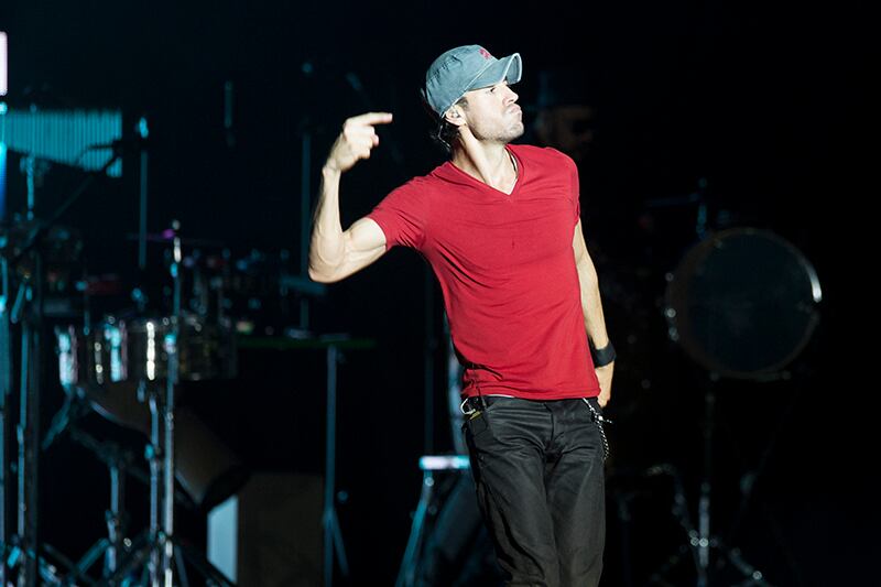 Enrique Iglesias, un repaso por su vida en fotos