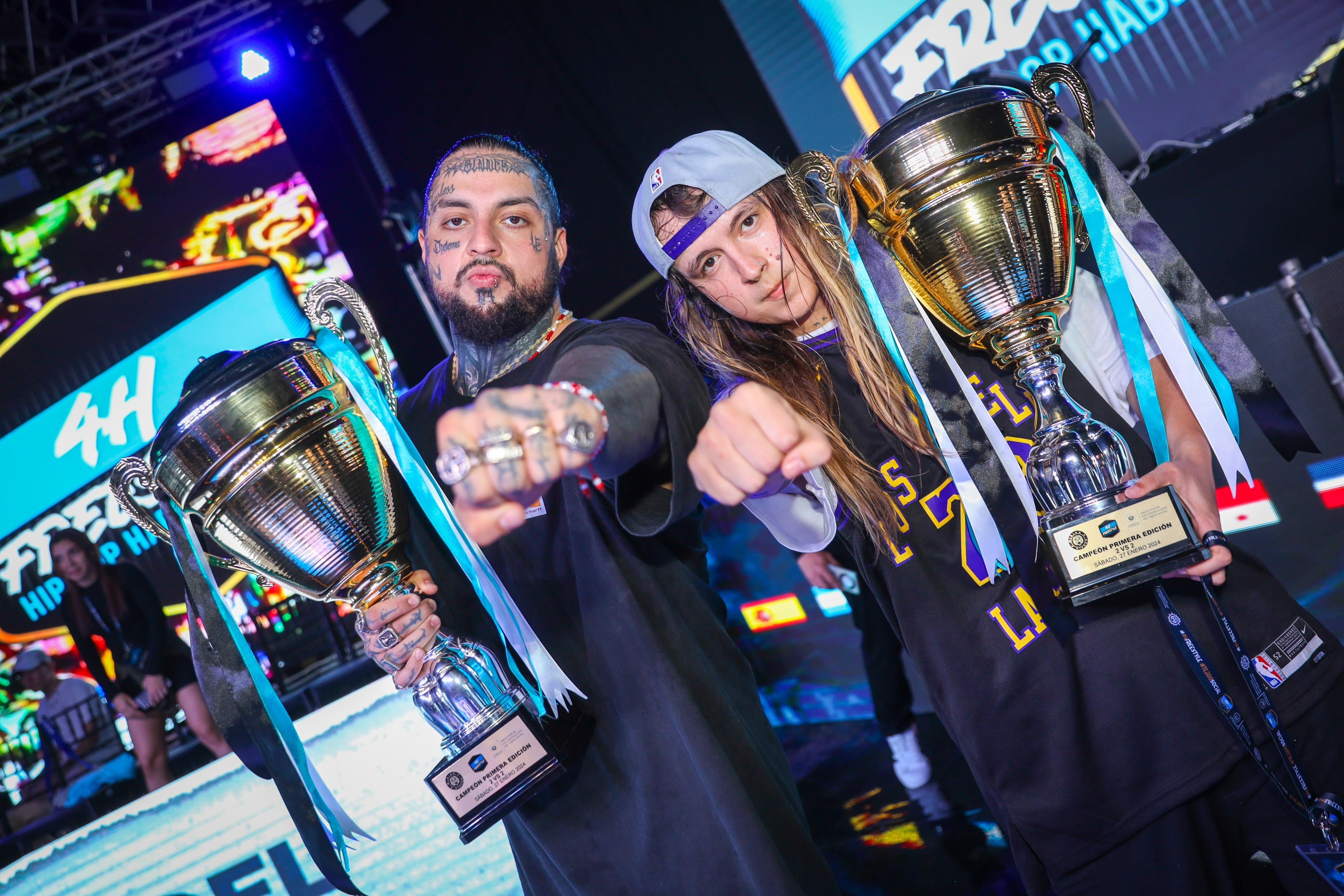 El rapero costarricense Eros EQ quedó campeón del torneo 4H Hip-hop de El Salvador, junto al mexicano Lobo Estepario.