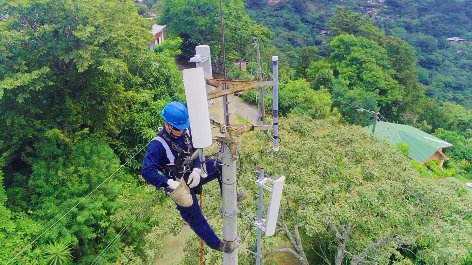 Coopesantos implementará red 5G en 10 cantones rurales para avanzar en agricultura, videoseguridad y servicios públicos
