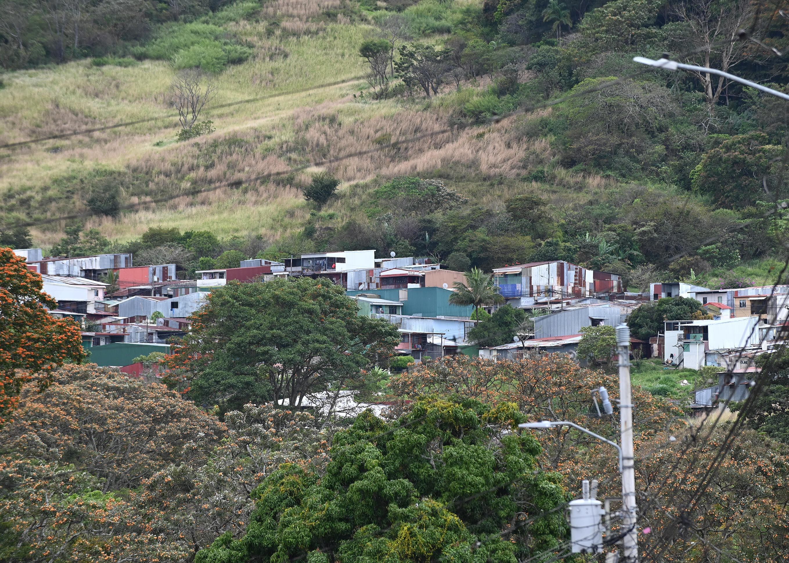 Campamento juvenil en la Casa Pastoral Santo Cristo de Esquipulas en Alajuelita.