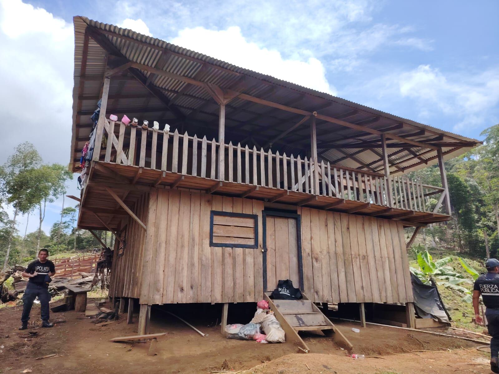 Al menos 73 familias viven dentro del Refugio Nacional de Vida Silvestre Corredor Fronterizo. Resolución estableció que deben abandonar la zona en un mes.