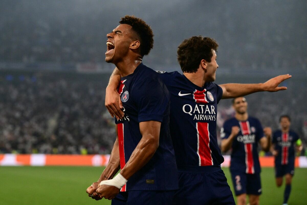 Desire Doué celebró con todo su gol a favor del PSG y en contra del Inter de Milán.