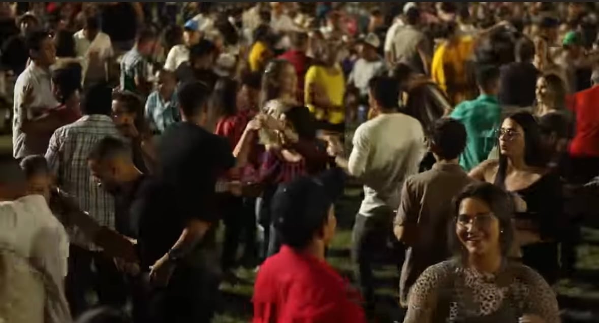 Fiestas cívicas en cañas