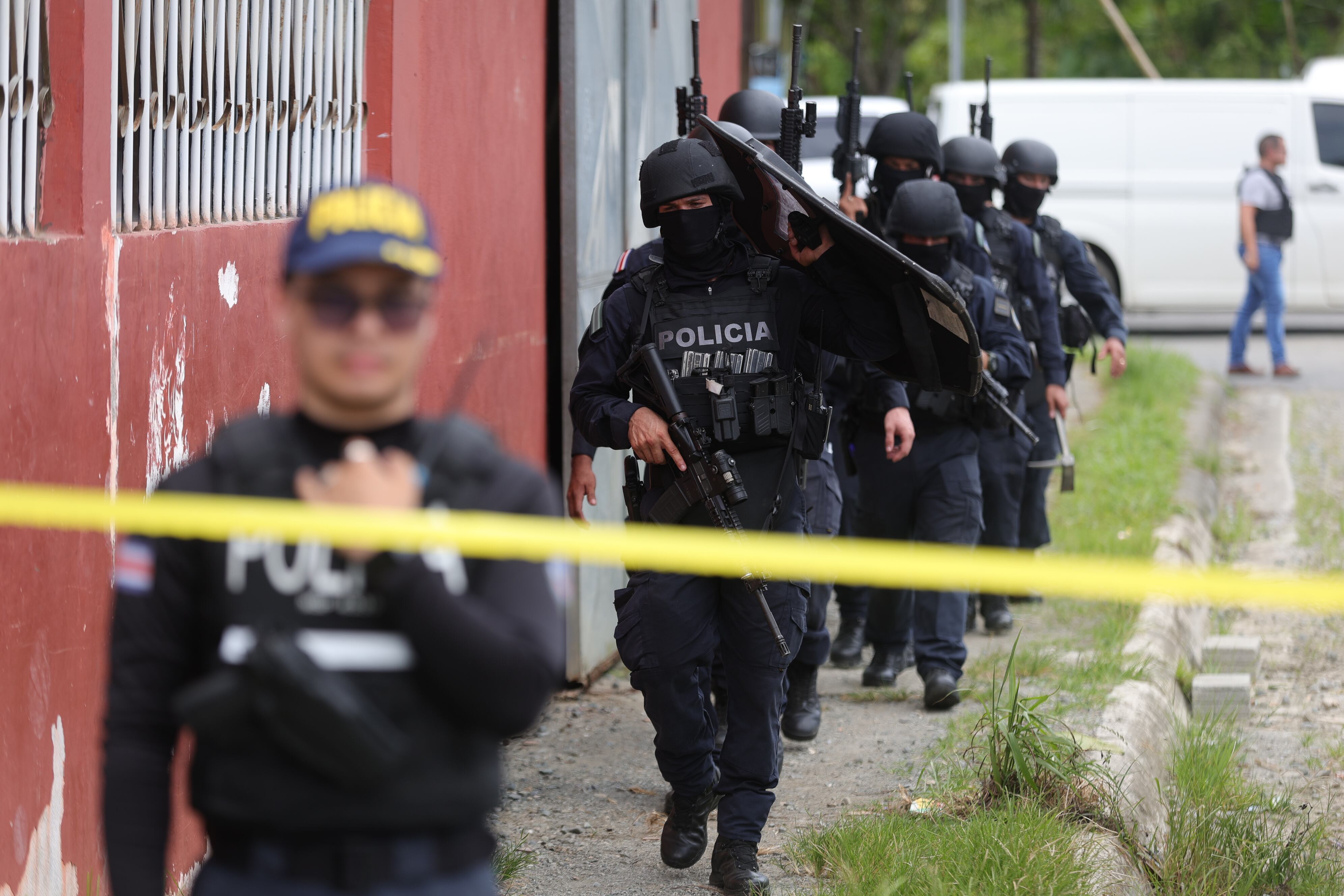 13/08/2025/ Allanamientos en barrio Atlántida para detener a socios de Tony Peña Russell, Caso se conoce como Tony’s boys Grupo se constituyó tras la captura de Tony el año pasado / foto John Durán