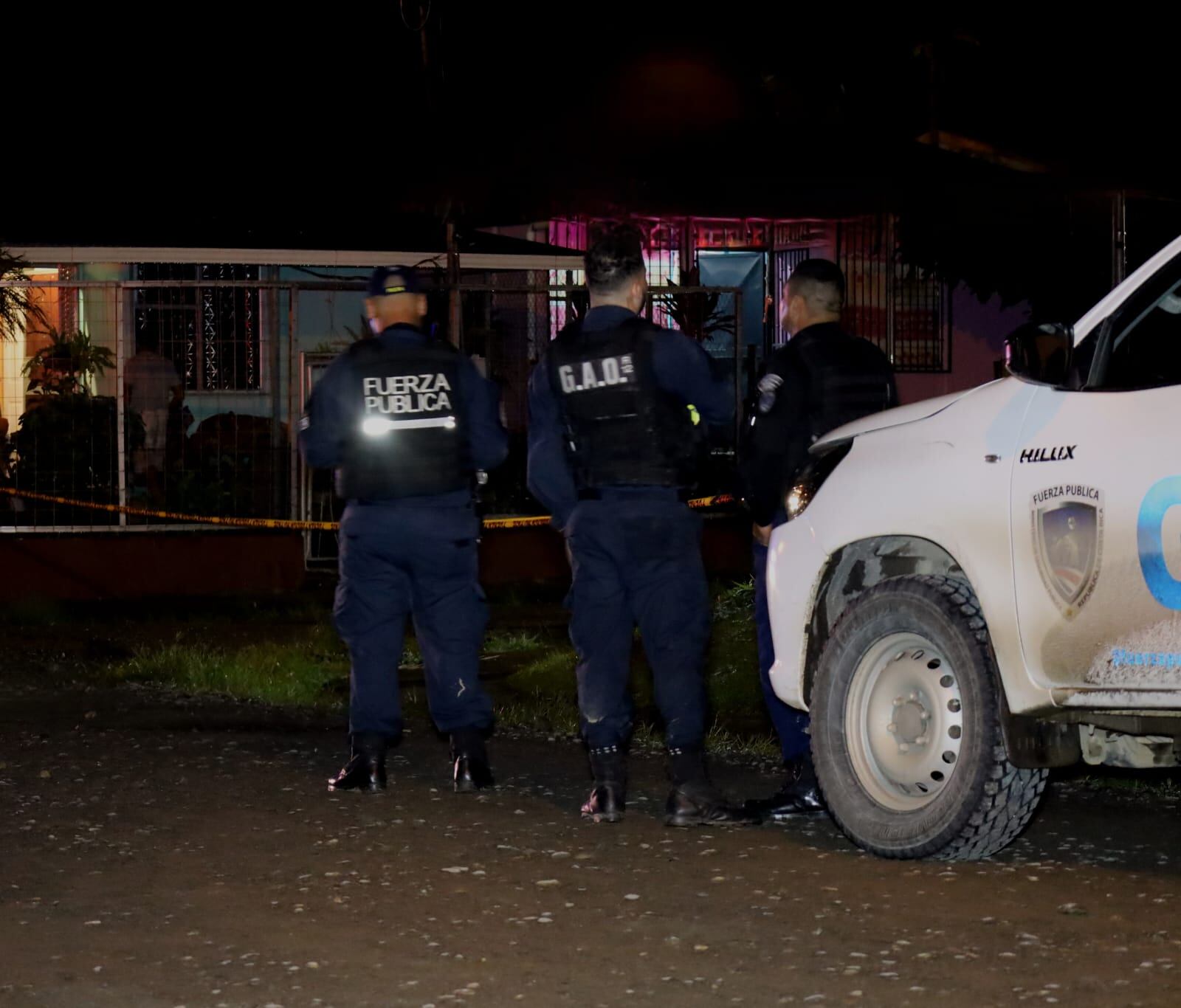 Un menor de edad está entre las víctimas de un tiroteo la noche de este martes en Guararí.