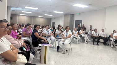 Paro por recorte de 32 plazas y denuncias de presuntas irregularidades sacuden al hospital de Puntarenas