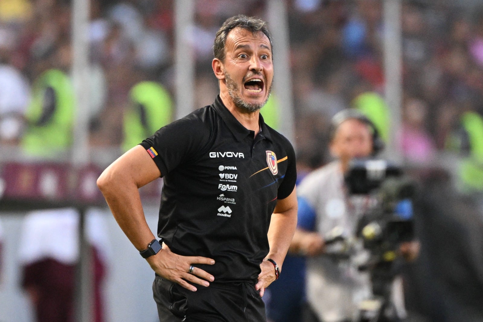 Fernando Batista dirigió a Venezuela, ahora buscará su mundial mayor en Concacaf al tomar a la Selección de Costa Rica para el proceso 2030.