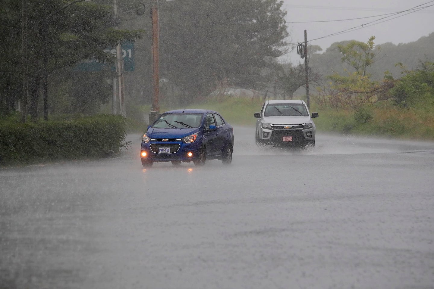 Lluvias vespertinas y calor marcarán este domingo en Costa Rica, advierte el IMN