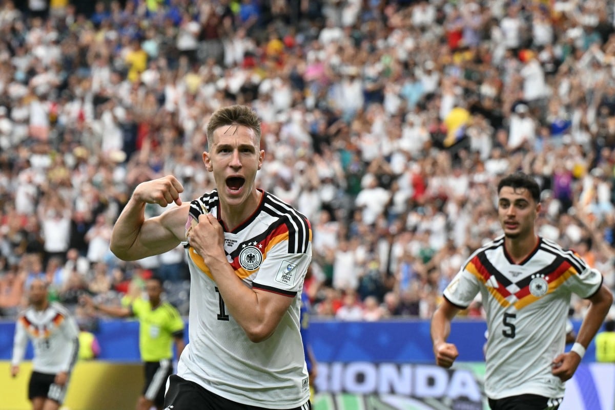 Nico Schlotterbeck celebra su anotación contra Curazao en su estreno en el Mundial 2026.