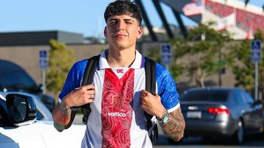 ‘¿Por qué me quiere tanto si no nos conocemos?’: Influencer Julián Valverde y el sacrificio de vivir lejos de su familia