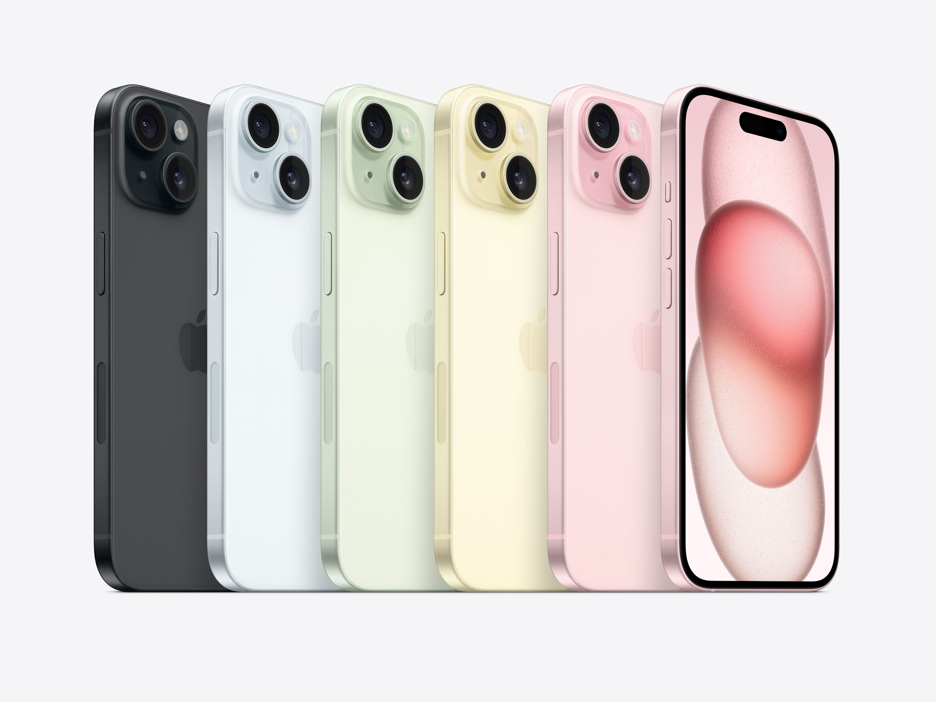 Quien cambie al iPhone 15 topará con el nuevo puerto USB-C que sustituye el de tipo Lightning. Esto supone despedirse de los cables para este conector en la versión 15. Fotografía: Cortesía Apple.