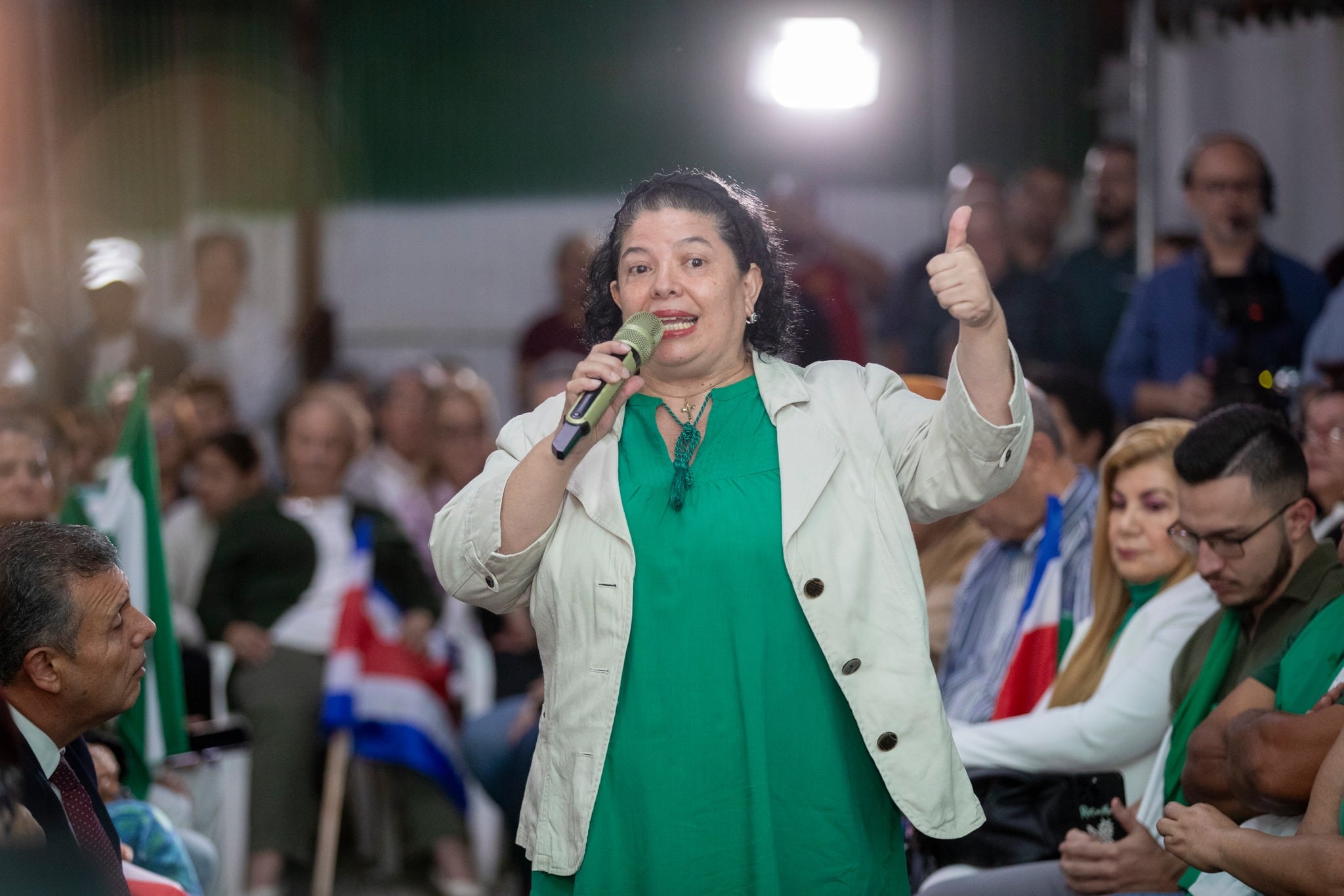 Ángela Aguilar, alcaldesa de Heredia, ha respaldado al candidato Álvaro Ramos, del Partido Liberación Nacional (PLN), durante actos proselitistas de la agrupación.