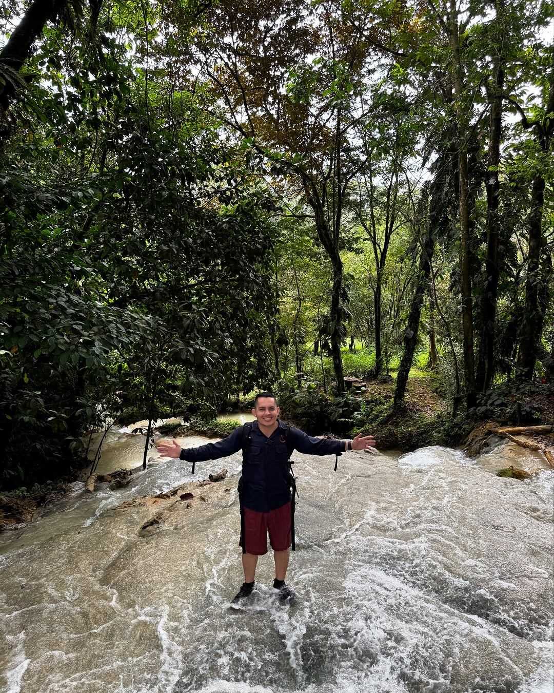 Catarata que fue medida por el pozómetro del Mochilero lo espera en estos días soleados.