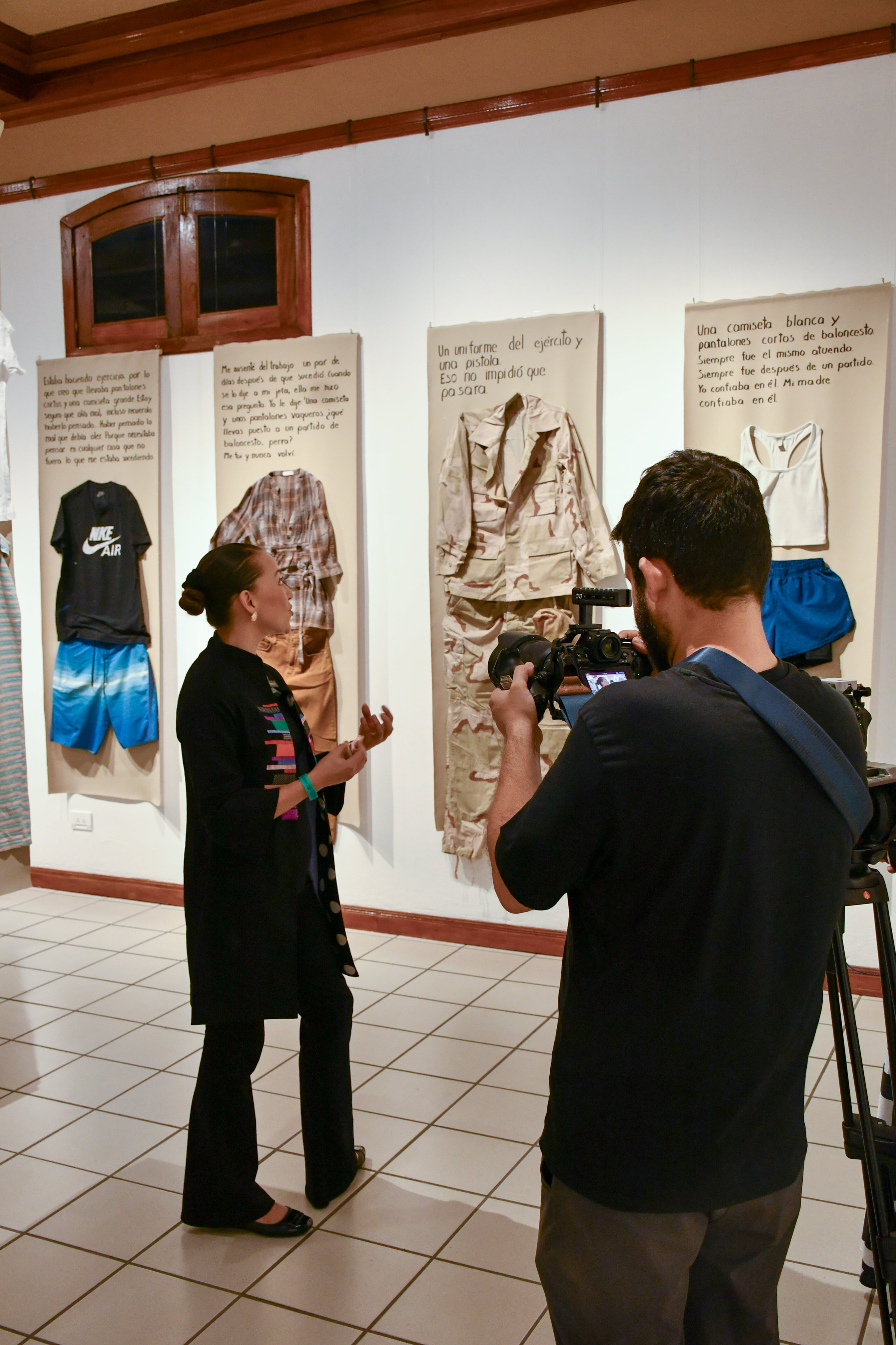 Exposición de arte tiene como objetivo crear conciencia sobre la violencia sexual.