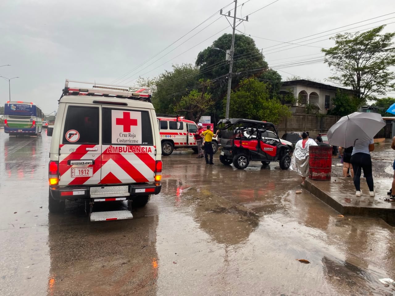 Cruz Roja evacuó a siete personas en Liberia tras inundaciones.